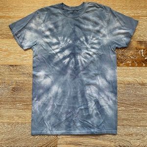 heart tye dye tee